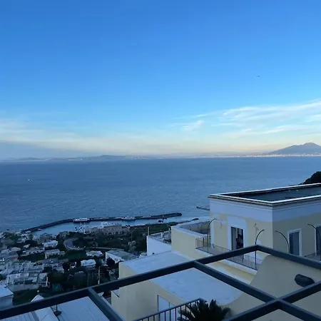Apartment Con Vista Capri